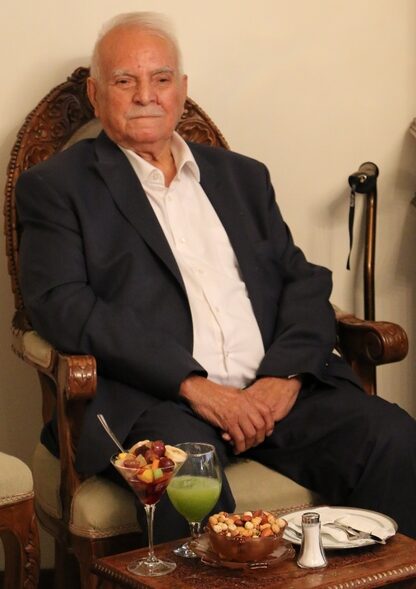 زندهیاد اکبر صادقی